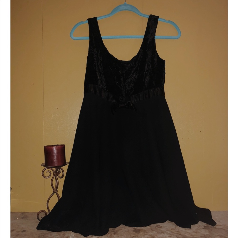 Black short baby doll style dress